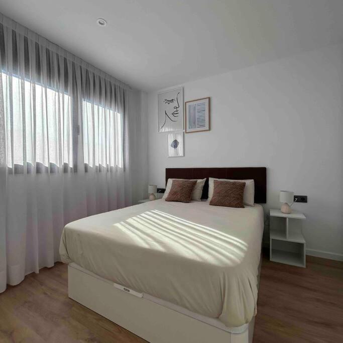 Estrenalo A Minutos De Bcn Apartamento Sant Feliu de Llobregat Exterior foto