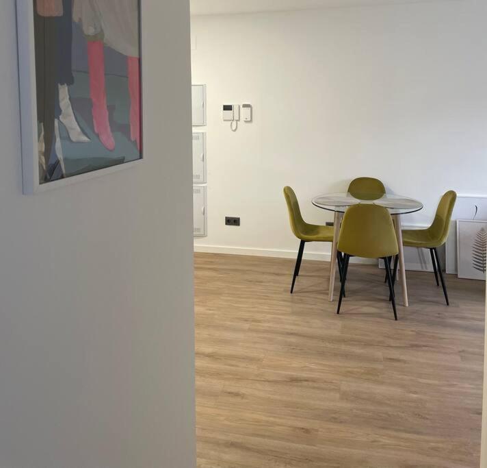 Estrenalo A Minutos De Bcn Apartamento Sant Feliu de Llobregat Exterior foto