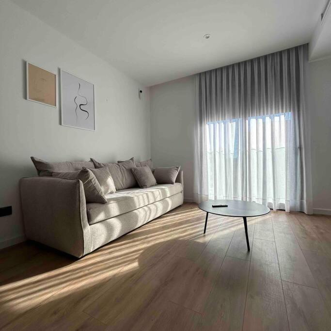 Estrenalo A Minutos De Bcn Apartamento Sant Feliu de Llobregat Exterior foto